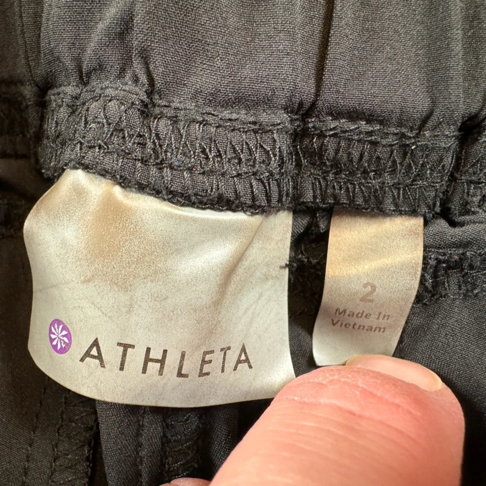 Athleta La Viva Capri Cropped Jogger - Black - Size 2 - Picture 3 of 6